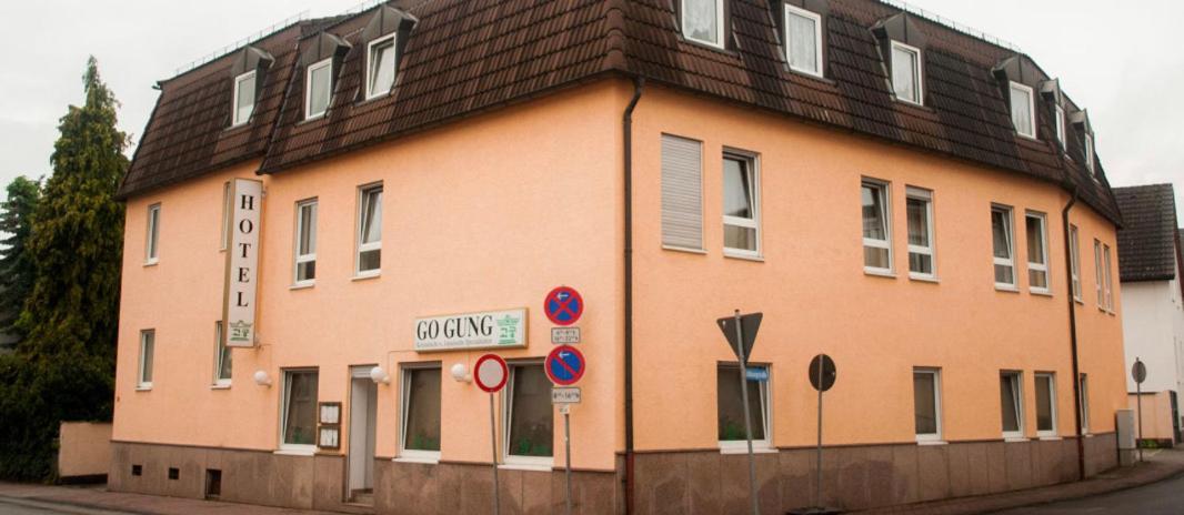 Hotel Stadt Steinbach شتاينباخ أم تاونوس المظهر الخارجي الصورة